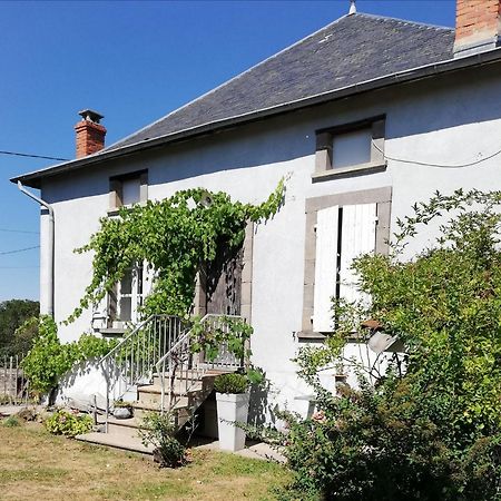 Chambre D'Hote Equestre Au Petit Bonheur Chateldon Exteriér fotografie