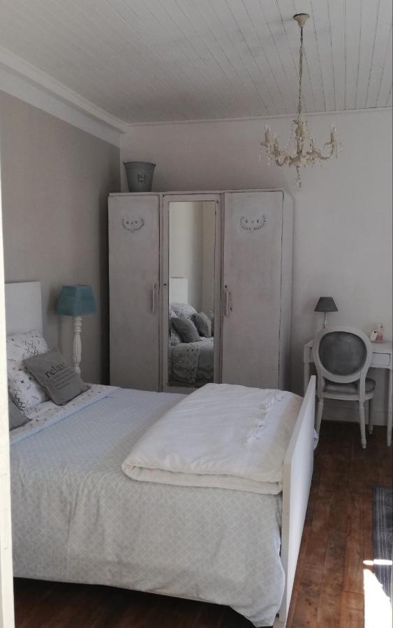 Chambre D'Hote Equestre Au Petit Bonheur Chateldon Exteriér fotografie